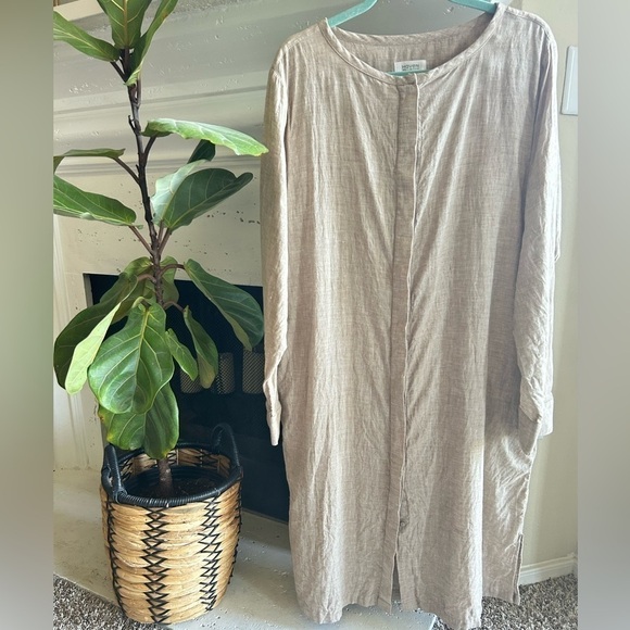 Haven Tan Linen Kaftan - Picture 3 of 12